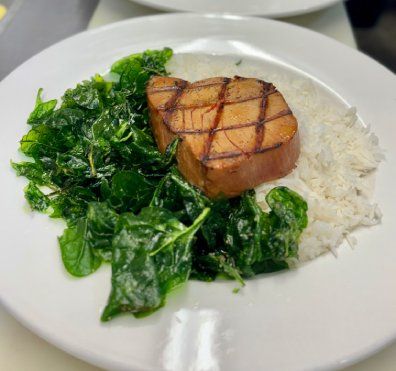 back-cast-cafe-ahi-tuna-steak Back cast cafe ahi tuna steak